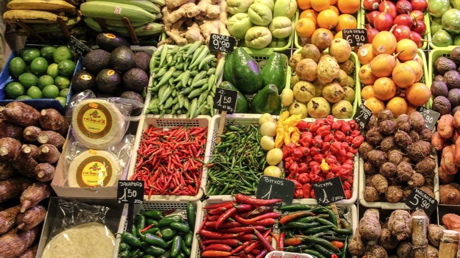 سوق المواد الغذائية والخضار
